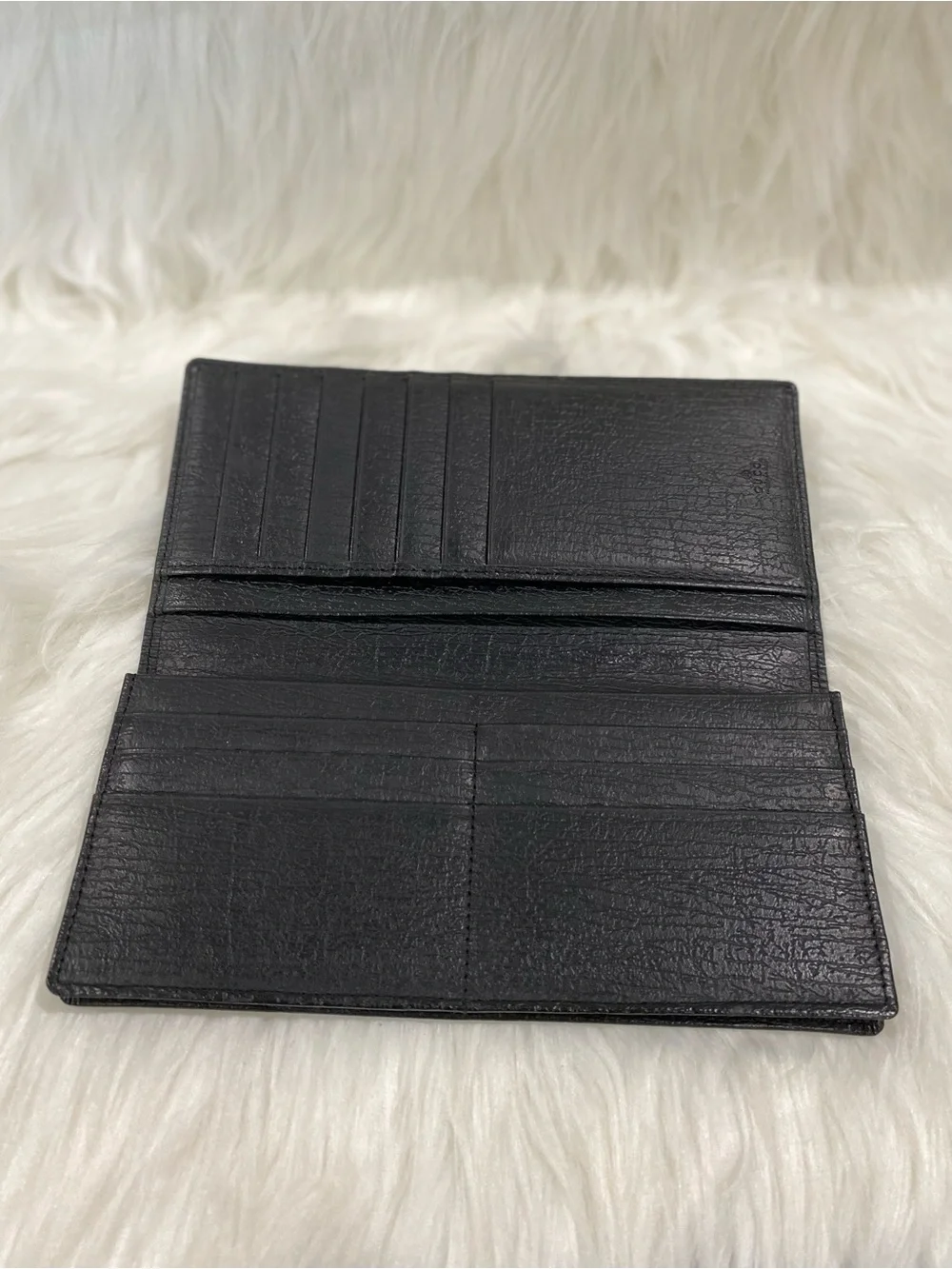 Gucci Black Leather Bifold Long Wallet - Picture 12 of 14